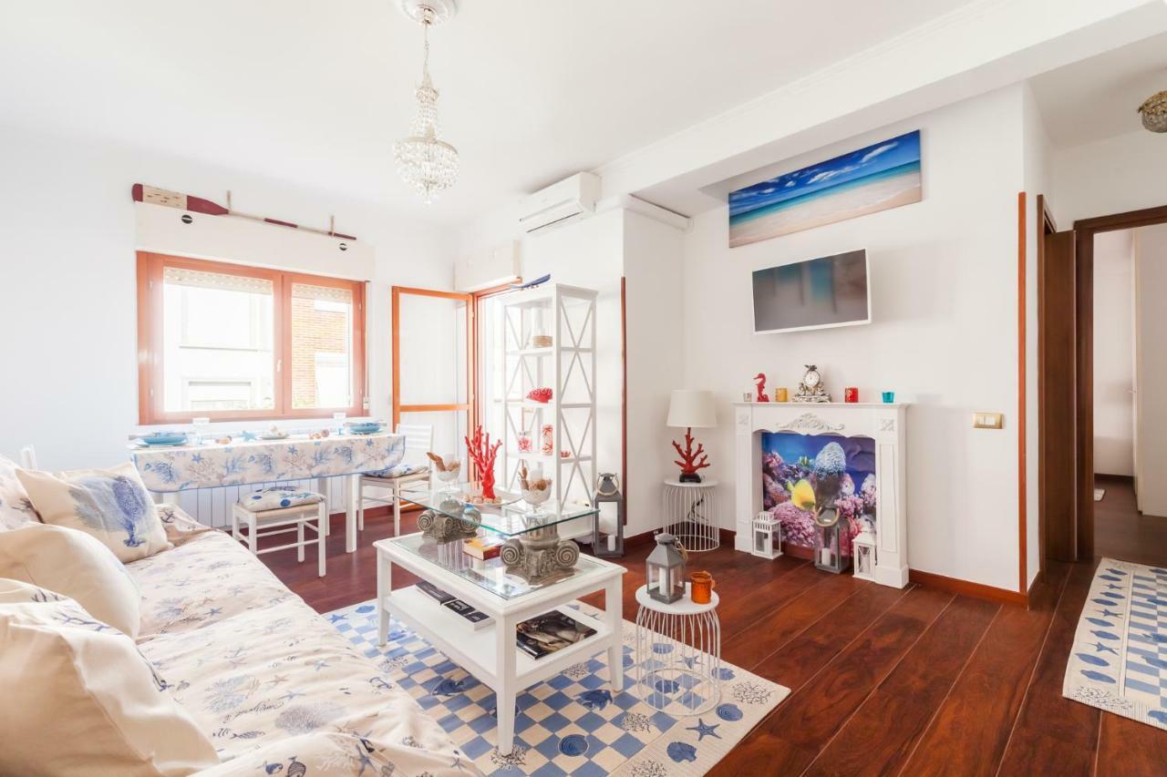 Titty Beach House Санта Маринела Екстериор снимка